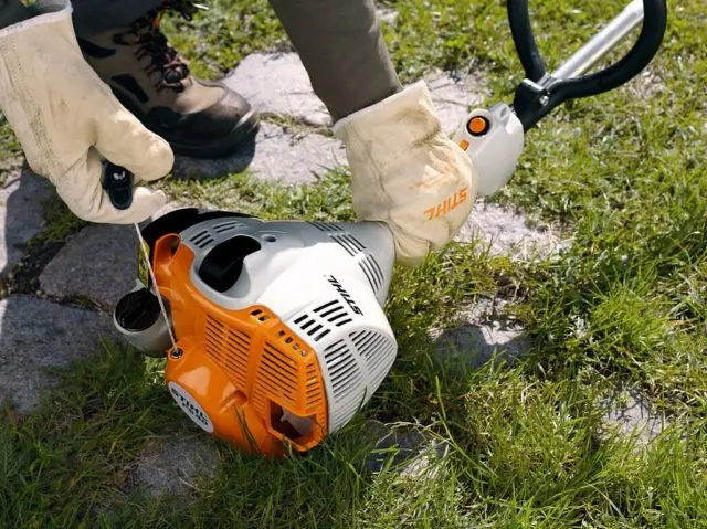 Our guide to choosing a grass trimmer