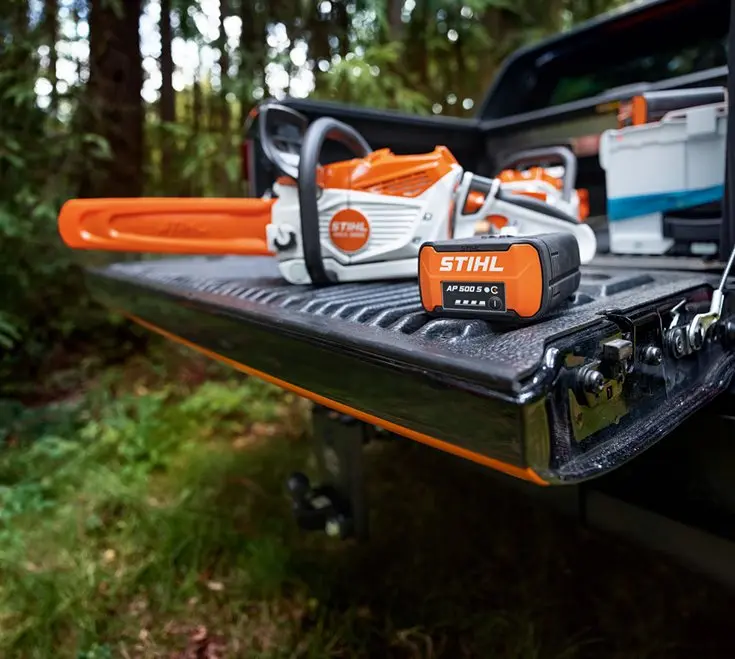 The New STIHL MSA 300 Cordless Chainsaw and AP 500 S Battery