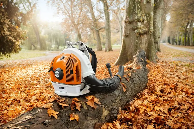 How to Choose the Right STIHL Backpack Blower for Your Needs