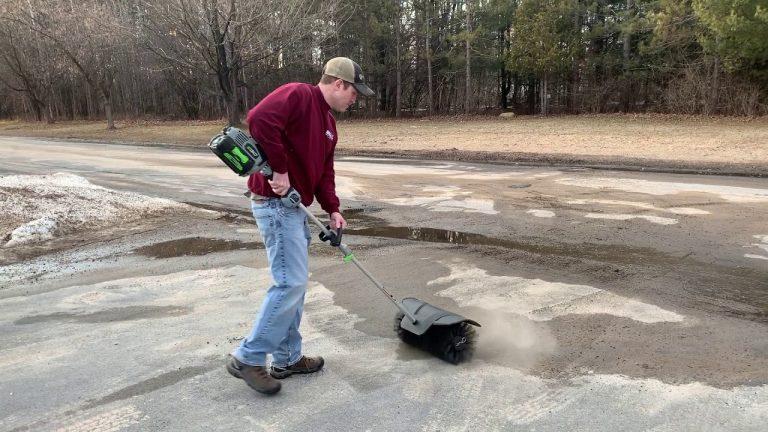 “Efficient Moss Removal Techniques for Outdoor Areas”
