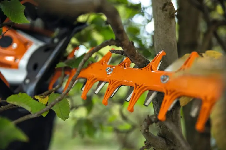 Unleash Precision with the Stihl HSA 130 R 30&Prime; Blade Cordless Hedge Trimmer
