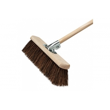 NeatStreet™ Bassine Broom Complete